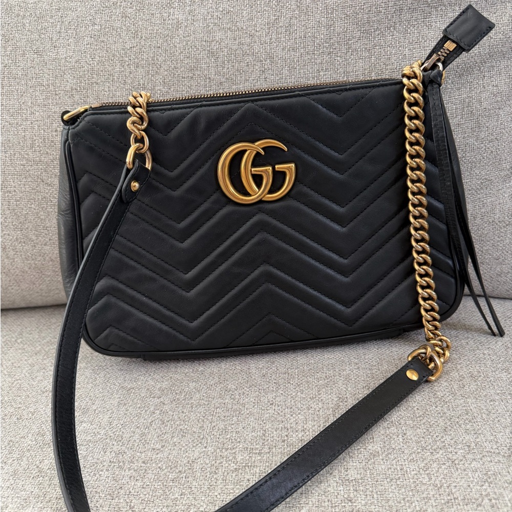 Gucci Black Quilted Shoulder Bag with Gold Chain. 100% Authentic
